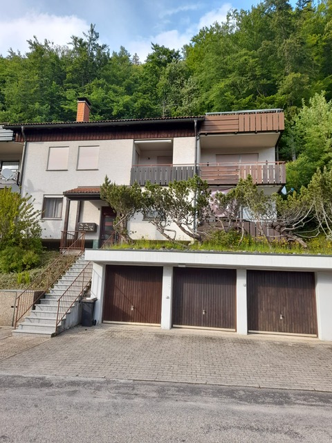  Todtnau Dachgeschosswohnung Wohnen mit Aussicht � attraktive Wohnung inklusive Garage